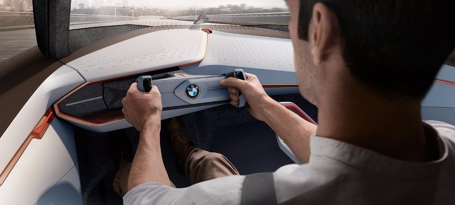 BMW-Vision Next 100 im aktiven Boost-Mode. (Bild: BMW)