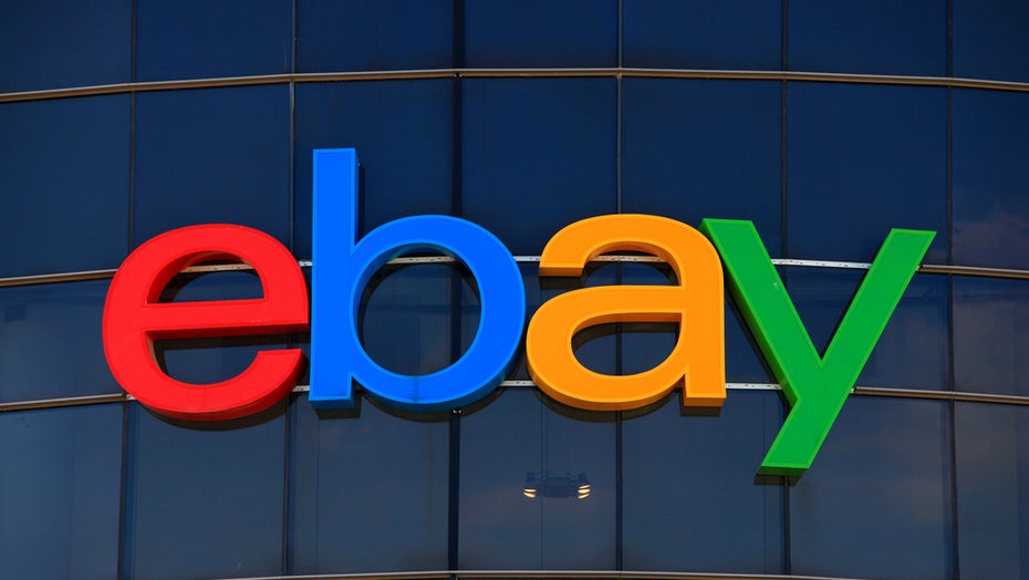 Händler reagieren frustriert auf das Verbot von Ebay, Kontaktdaten wie Telefonnummer oder E-Mail-Adresse zu veröffentlichen. (Foto: Shutterstock) Wegen Milliardenverlust: Ebay verbietet Händlern die Veröffentlichung von Kontaktdaten