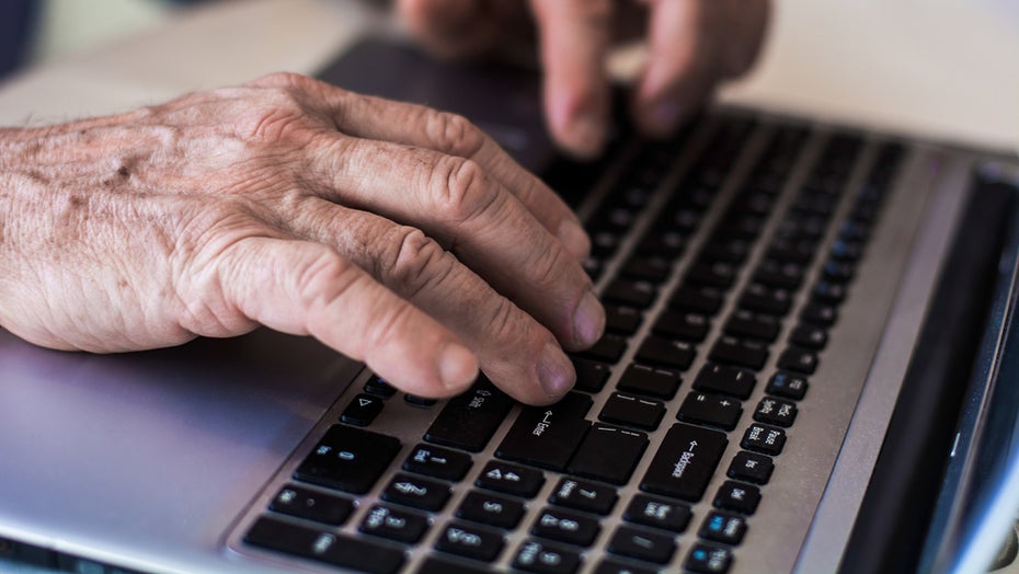 (Foto: Shutterstock) Du denkst, mit 40 Coden lernen ist zu spät? Dann solltest du das hier lesen