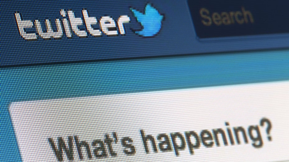Twitter sperrt tausende verdächtige Konten und verschärft Regeln für Automatisierungen Twitter sperrt tausende verdächtige Konten und verschärft Regeln für Automatisierungen
