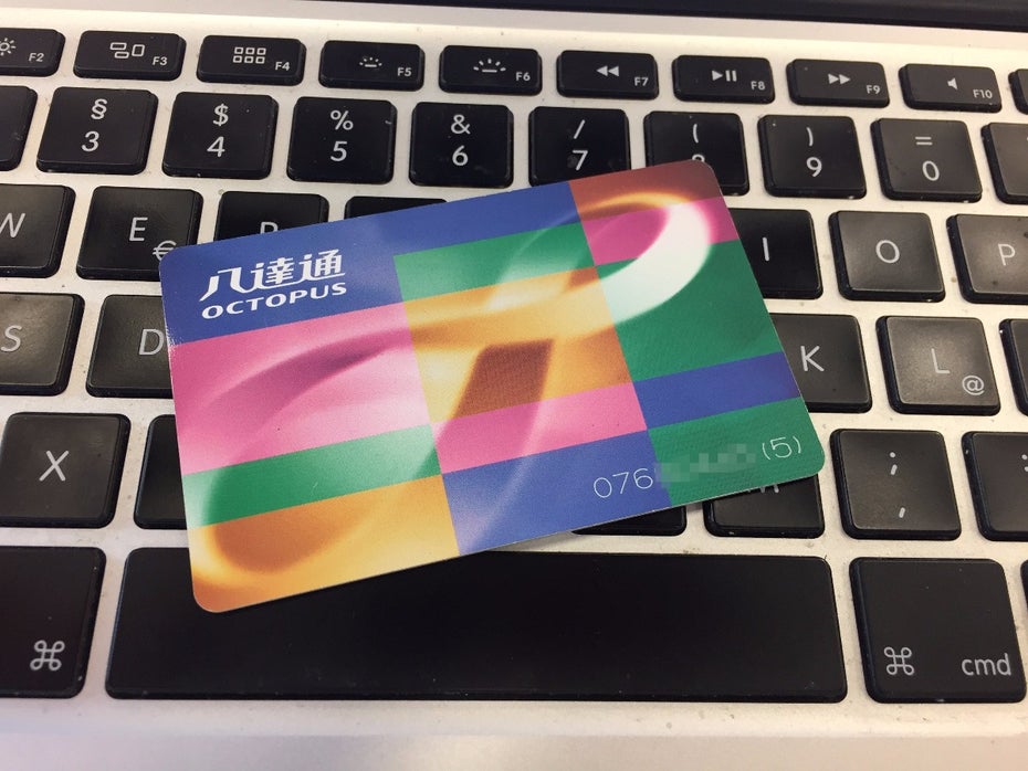Die Octopus Card: Das erfolgreichste kontaktlose Ticket- und Zahlsystem gibt es seit 1997 in Hongkong. (Foto: Moritz Stückler)