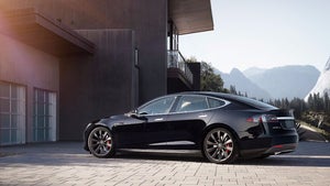 Model S: Tesla erhöht Reichweite auf fast 650 Kilometer