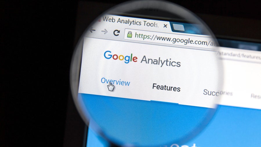 Google Analytics ohne Einwilligung? 10 Schritte zum datenschutzkonformen Einsatz Google Analytics ohne Einwilligung? 10 Schritte zum datenschutzkonformen Einsatz