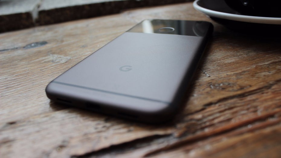 Mit dem Pixel und XL positioniert Google sich erstmals als Smartphone-Hersteller. (Foto)