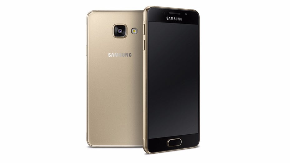 Das Samsung Galaxy A3 (2016) in Gold/Pink. (Bild: Samsung)