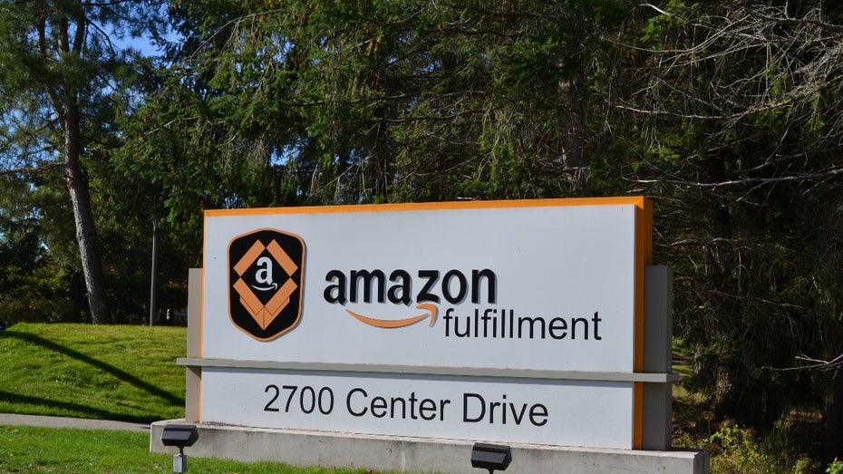 Amazon erhält Patent für selbstlernende Packroboter Amazon erhält Patent für selbstlernende Packroboter