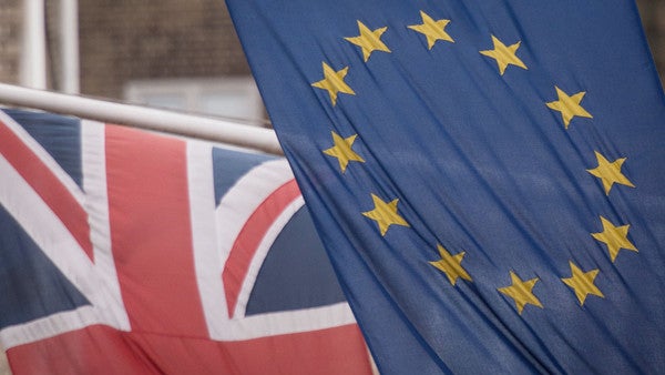 Der Brexit könnte mittelfristig den Onlinehandel verändern. (Foto: dpa) Brexit: Was Onlinehändler und -kunden jetzt wissen müssen