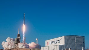 Vertrag unterschrieben: SpaceX unterstützt Masten bei Mondmission