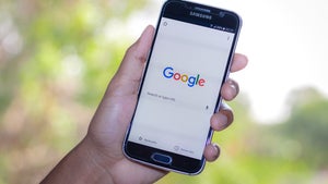 Ganz ohne Netzbetreiber: Google rollt seine Antwort auf iMessage jetzt selbst aus