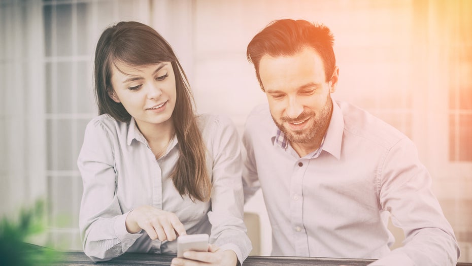 Auf der Suche nach der Zielgruppendefinition. (Quelle: Shutterstock | Erstellt von: Redpixel PL) Webentwicklung: Was sind User Personas und warum sollte dich das interessieren?