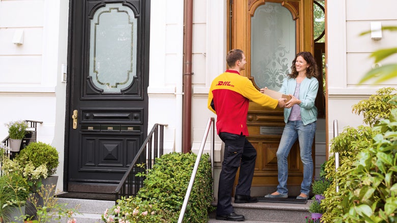 Ein freundliches Dankeschön für den Paketzusteller. (Foto: DHL) Paketzusteller lange krank: Krankenkasse appelliert auch an Kunden