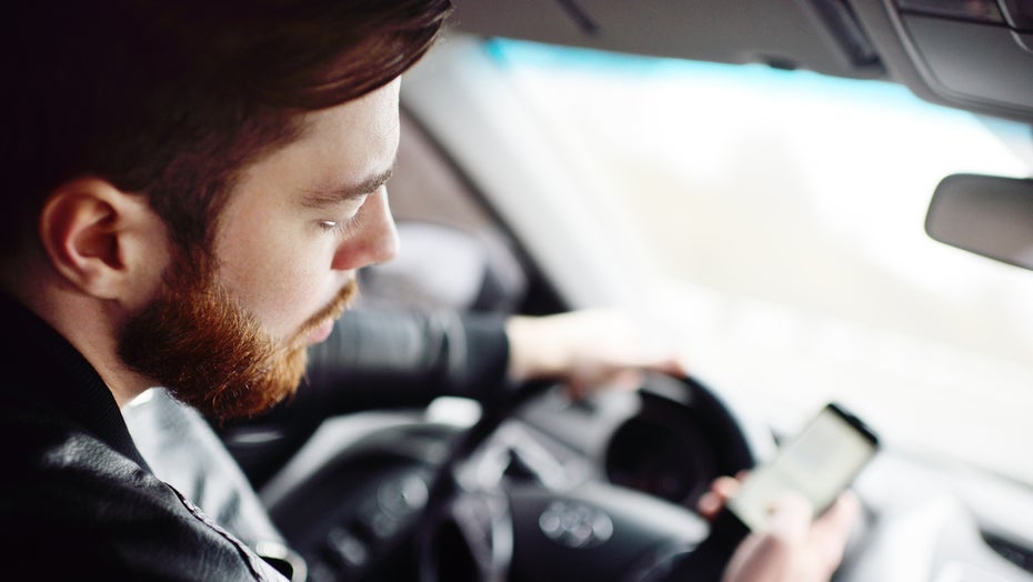 Testphase in Großbritannien: KI erkennt Handynutzung im Auto