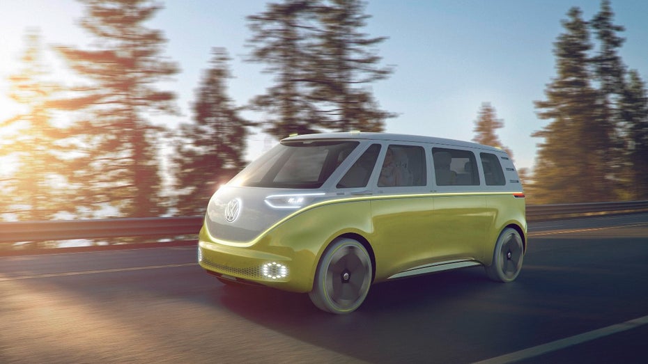 Elektro-Bulli ID Buzz soll bei VW in Hannover gebaut werden – wie drei kommende E-SUV. (Bild: Volkswagen) VW verschärft Elektrooffensive – Model-S-Rivale „Landjet“ soll 2024 kommen