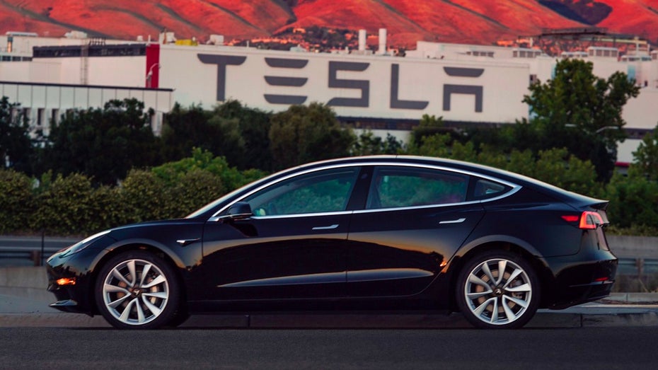 Tesla: Model 3 bereits Bestseller in den USA – Model Y bringt „Fertigungsrevolution”