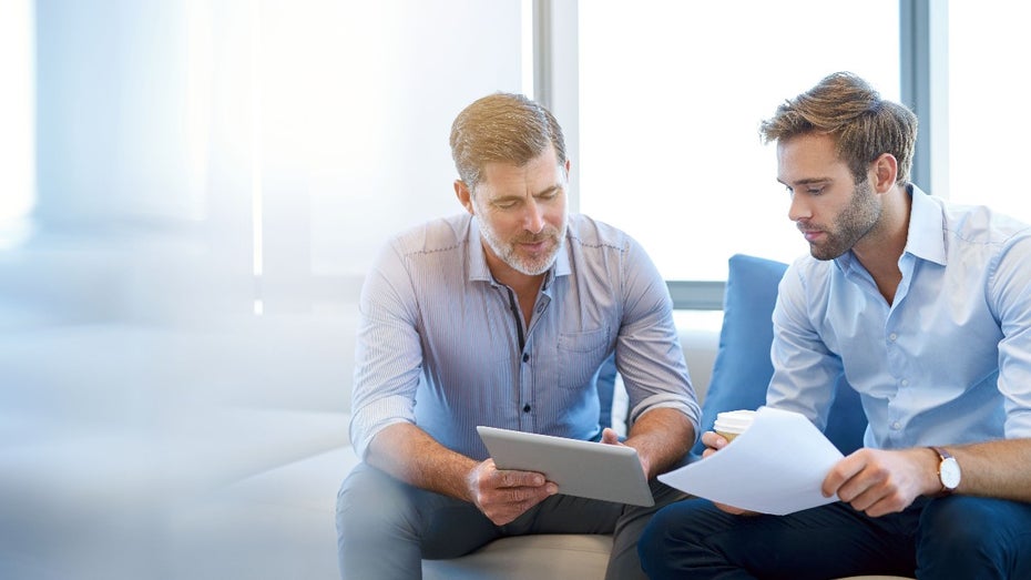 Jahresgespräch: Feedback zu einem konkreten Projekt einholen. (Foto: Shutterstock/Marvent) Jahresgespräch: Mit diesen Ratschlägen holst du das Beste raus
