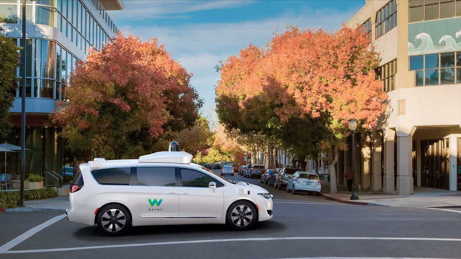 Waymo und Fiat Chrysler wollen selbstfahrende Lieferwagen bauen Waymo und Fiat Chrysler wollen selbstfahrende Lieferwagen bauen