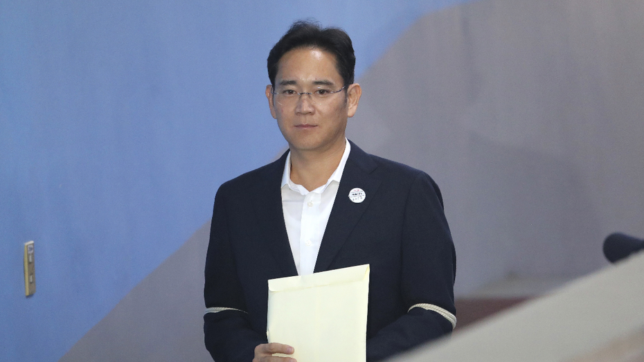 Samsung-Erbe Lee Jae Yong muss wegen Korruption erneut ins Gefängnis Samsung-Erbe Lee Jae Yong muss wegen Korruption erneut ins Gefängnis