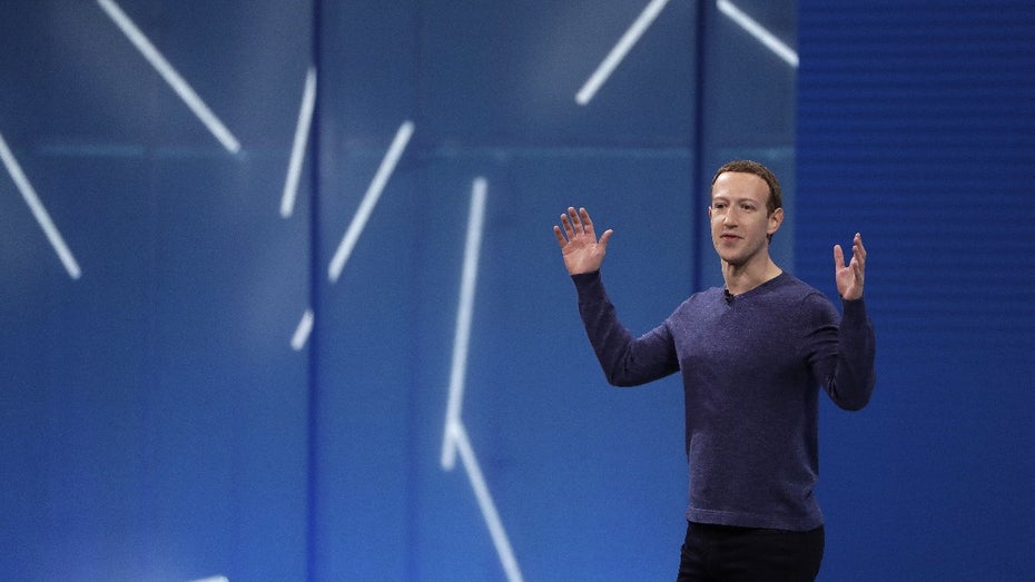 Es brennt überall: Facebooks Chef Mark Zuckerberg wachsen die Krisen über den Kopf hinaus. (Foto: dpa) Der neueste Facebook-Skandal, aber sortiert
