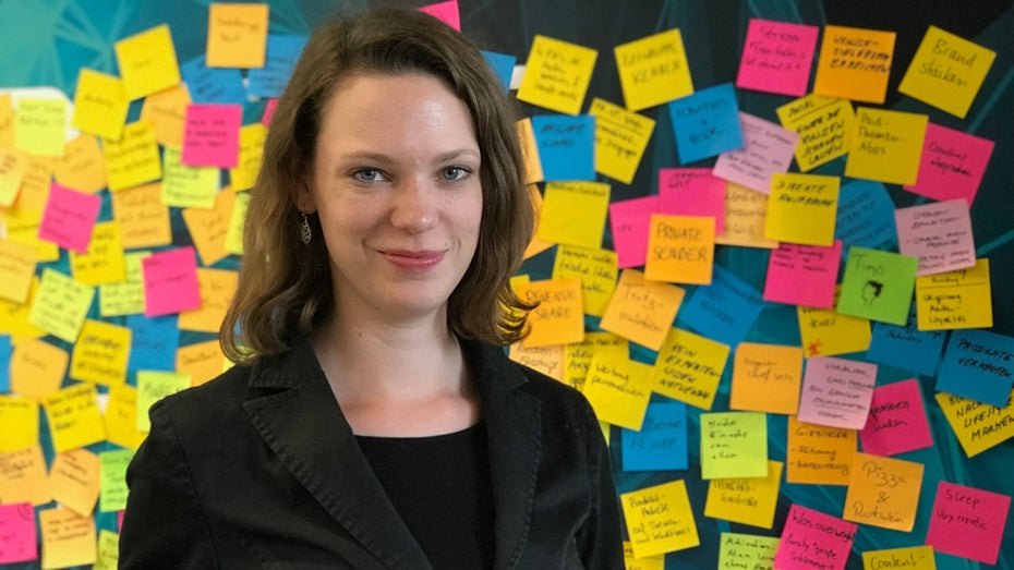 „Es gibt drei goldene Post-it-Regeln“ – Lina Timm vom Media Lab Bayern