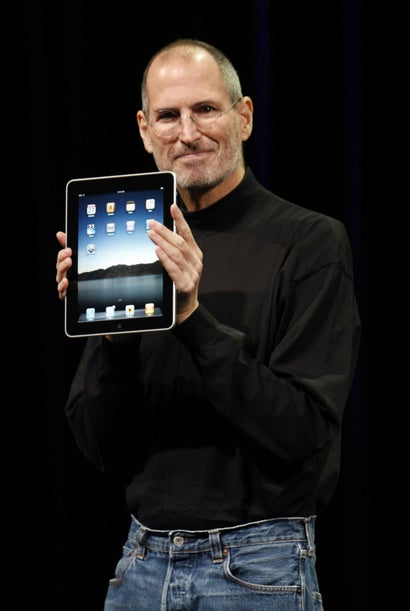 2010: Steve Jobs präsentiert das iPad in San Francisco. (AP Photo/Paul Sakuma)