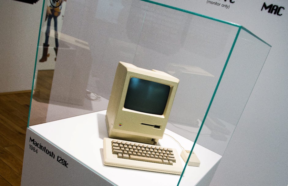 Ein Macintosh 128K, aus dem Jahr 1984, im Apple Museum in Prag. EPA/FILIP SINGER |