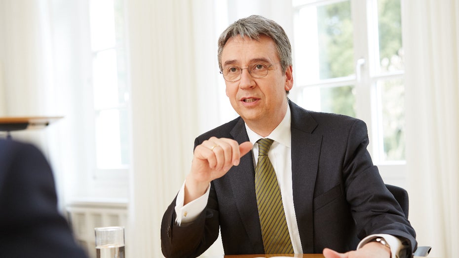 „Friss oder stirb”: Bundeskartellamt kritisiert Whatsapp-Ultimatum „Friss oder stirb”: Bundeskartellamt kritisiert Whatsapp-Ultimatum