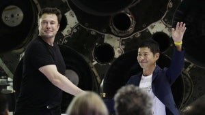 Frist abgelaufen: Milliardär sucht Begleiter für ersten SpaceX-Flug zum Mond
