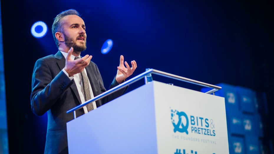 Böhmermann: „Google und Facebook müssen zerschlagen werden!“ Böhmermann: „Google und Facebook müssen zerschlagen werden!“