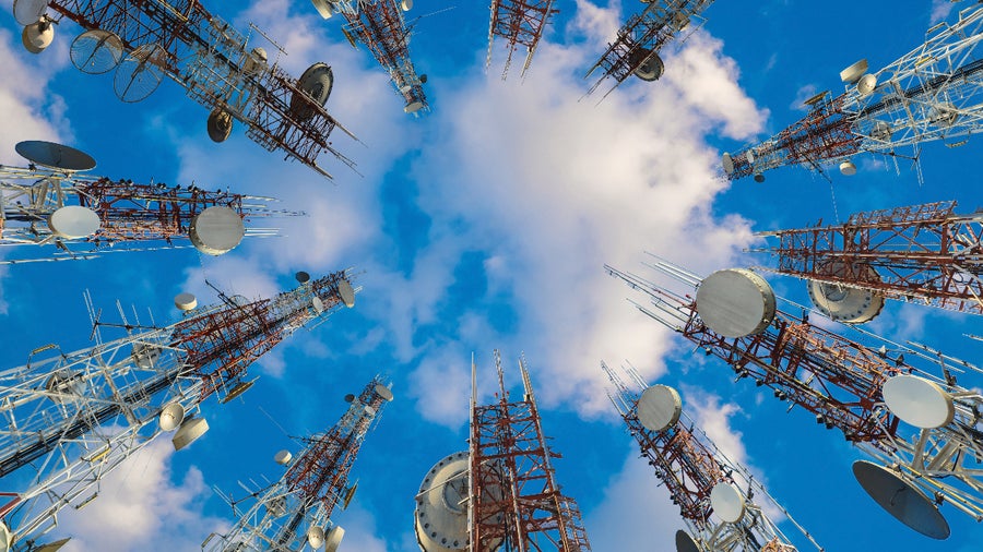 Vom analogen C-Netz zum digitalen GSM: Die Wegbereiter des modernen deutschen Mobilfunks