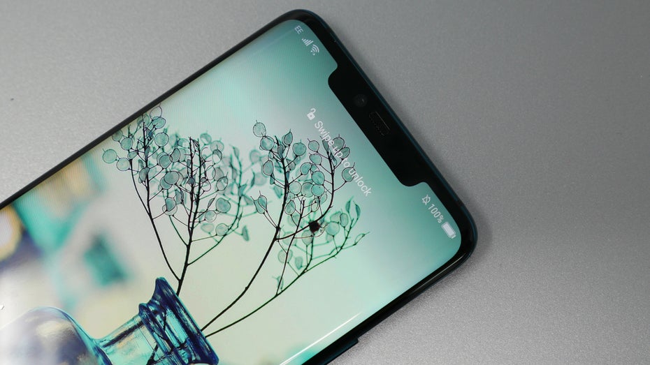 Hinter der Notch des Huawei Mate 20 Pro verstecken sich zahlreiche Sensoren für die 3D-Gesichtserkennung. (Foto: t3n.de)