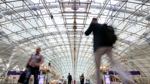 Arbeit beim Pendeln muss bezahlt werden