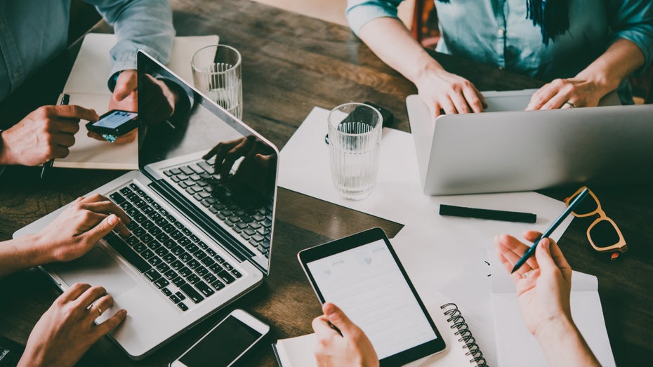 (Bild: Yulia Grigoryeva / Shutterstock) Was Startups bei der Wahl der Rechtsform beachten sollten
