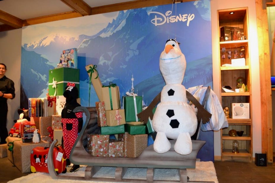 Olaf aus Disneys „Die Eiskönigin“ ist täglich für die Kinder da. 