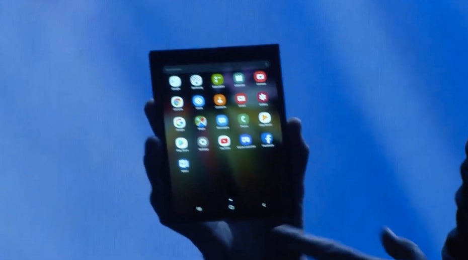 Das Samsung-Foldable im ausgeklappten Zustand. (Screenshot: t3n.de; Samsung)
