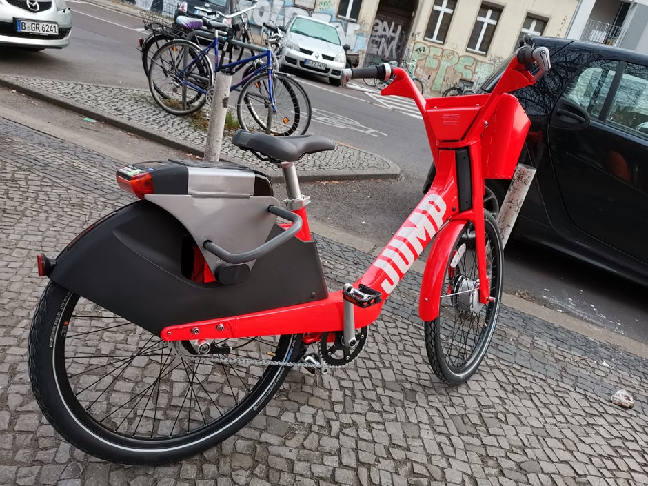 In Berlin stehen seit Ende November die ersten Jump Bikes von Uber. (Foto: t3n.de)