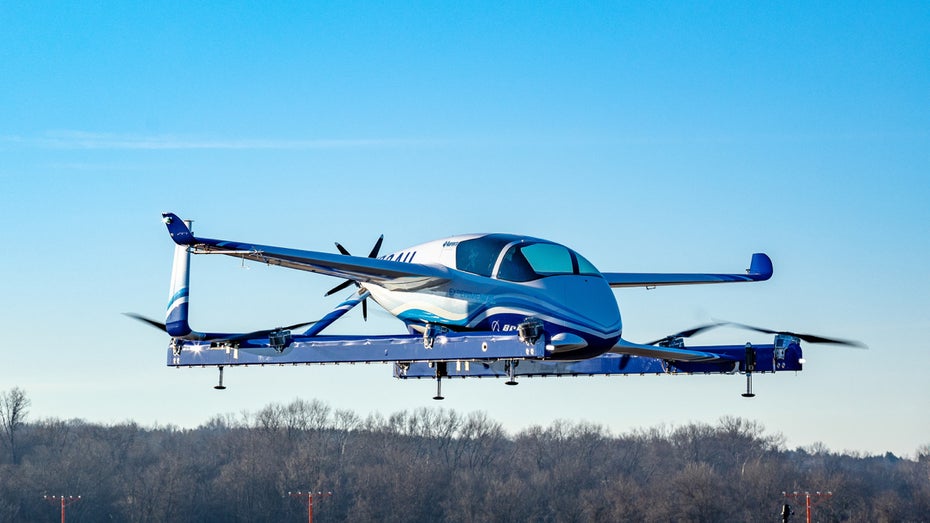 Autonomes Lufttaxi von Boeing beim Testflug. (Bild: Boeing) Mit dem autonomen Flugtaxi von A nach B – wann wird es so weit sein?