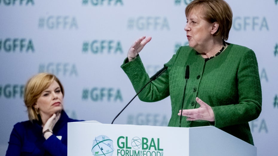 Merkel zufolge kann Digitalisierung im Kampf gegen Hunger helfen