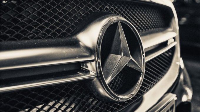 Mercedes und Icertis entwickeln einen Blockchain-Prototyp