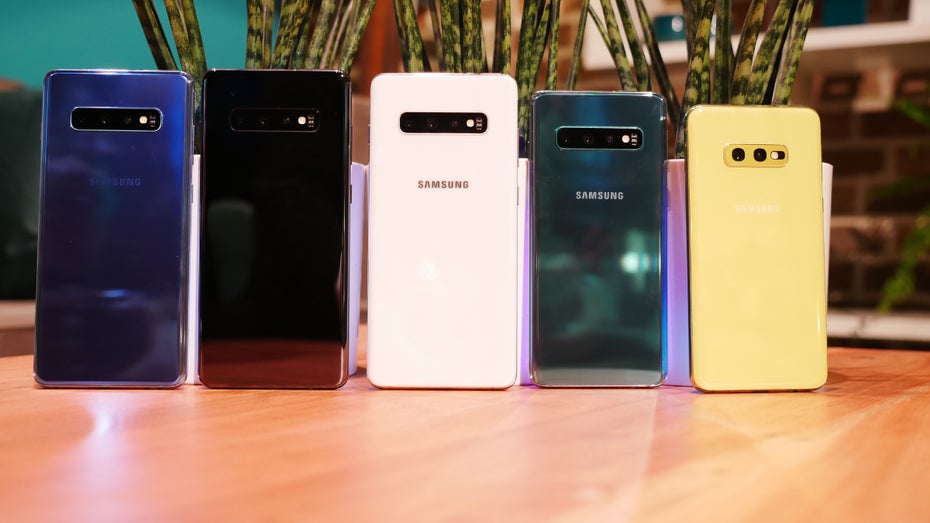 Samsung Galaxy S10, Plus und S10e in verschiedenen Farbgebungen. (Foto: t3n.de)