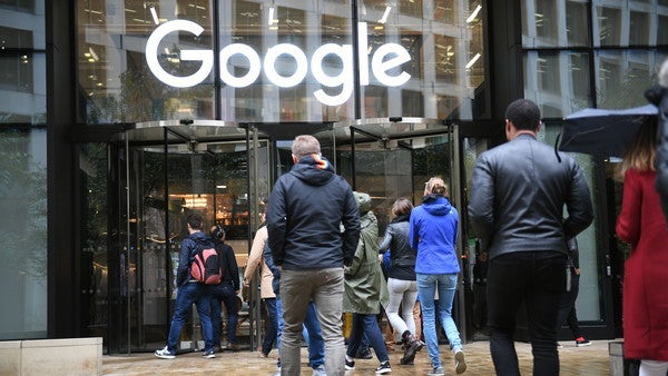 (Foto: dpa) Das Level-System: So gestalten Google, Facebook und andere IT-Gehälter