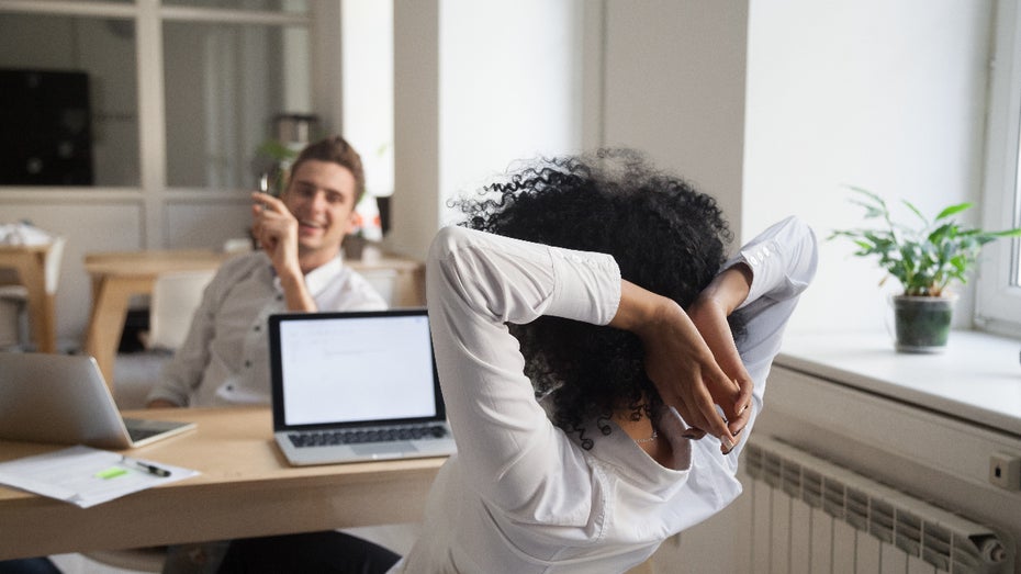 (Foto: Shutterstock) Jogging im Büro: 3 Säulen für gesunde und entspannte Mitarbeiter