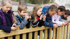 Zum letzten Mal: Smartphones sind keine Gefahr für Kinder