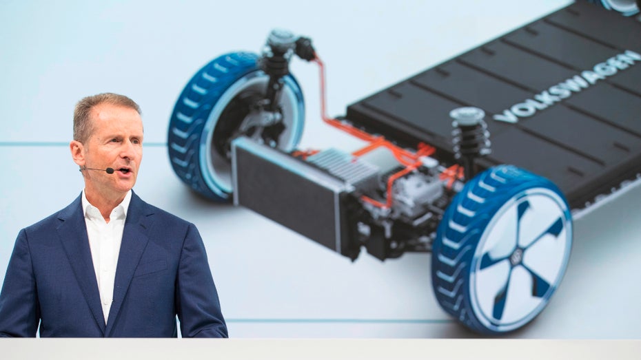 VW-Chef Herbert Diess baut den VW-Konzern um. Dadurch wird er unter anderem zum Plattformanbieter für Autobauer wie Ford. (Foto: VW AG) MEB: Ford baut weiteres Elektroauto auf VW-Plattform