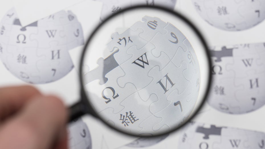 Wikimedia und befreundete NGO kämpfen dafür, dass überall auf der Welt unabhängige Informationen verfügbar sind. (Foto: Ink Drop / Shutterstock.com) Wikipedia: So sichern sich die Russ:innen unabhängige Informationen