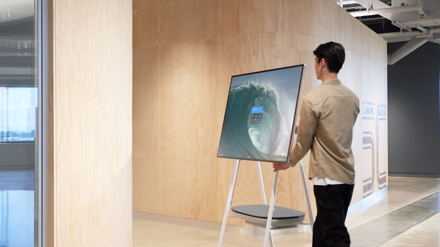 Surface Hub 2S: Microsoft will Funktionen des Hub 2X per Windows-10-Update nachliefern Surface Hub 2S: Microsoft will Funktionen des Hub 2X per Windows-10-Update nachliefern