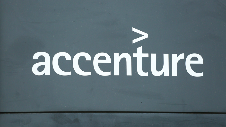 Accenture blamiert sich mit Redesign einer Website – und kassiert Millionenklage
