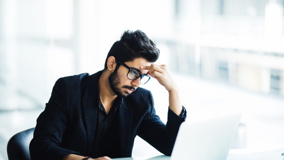 Welche Schriftart nimmt man für eine Bewerbung? (Foto: Shutterstock-F8 studio) Jobsuche: Die 6 besten und schlechtesten Schriftarten für Bewerbungen