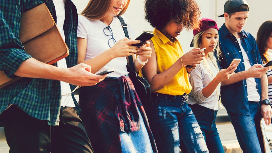 Digitalkompetenz ist keine Errungenschaft per default irgendeiner Generation (Bild: Shutterstock) Digitalkompetenz bei Digital Natives: Die Gnade der späten Geburt reicht nicht aus