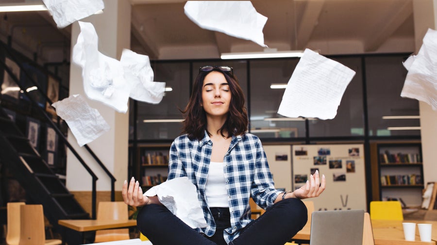 Sofortige Stressbewältigung im Job: 3 bewährte Tricks aus der Verhaltenstherapie