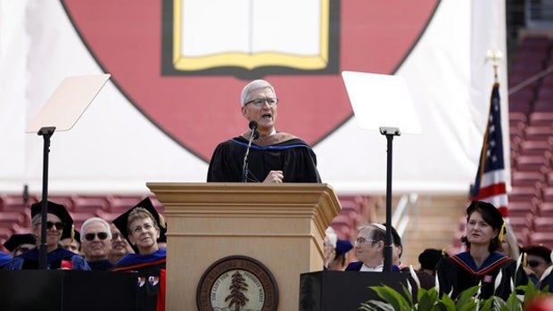 Stanford-Rede: Was Tim Cook durch Steve Jobs auf die harte Tour gelernt hat